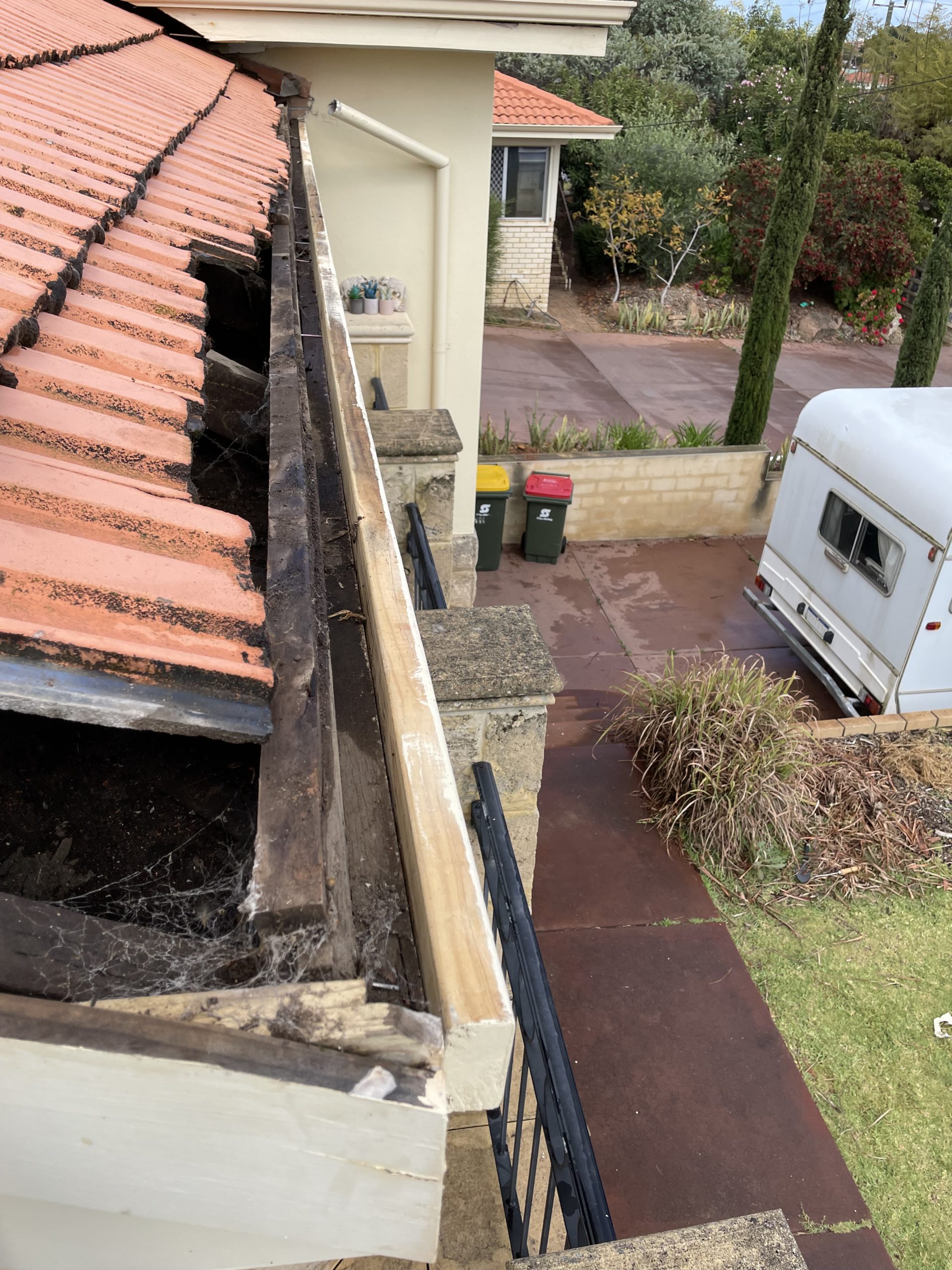 Replacing Rusty Gutters in Joondanna: A High-Quality Solution